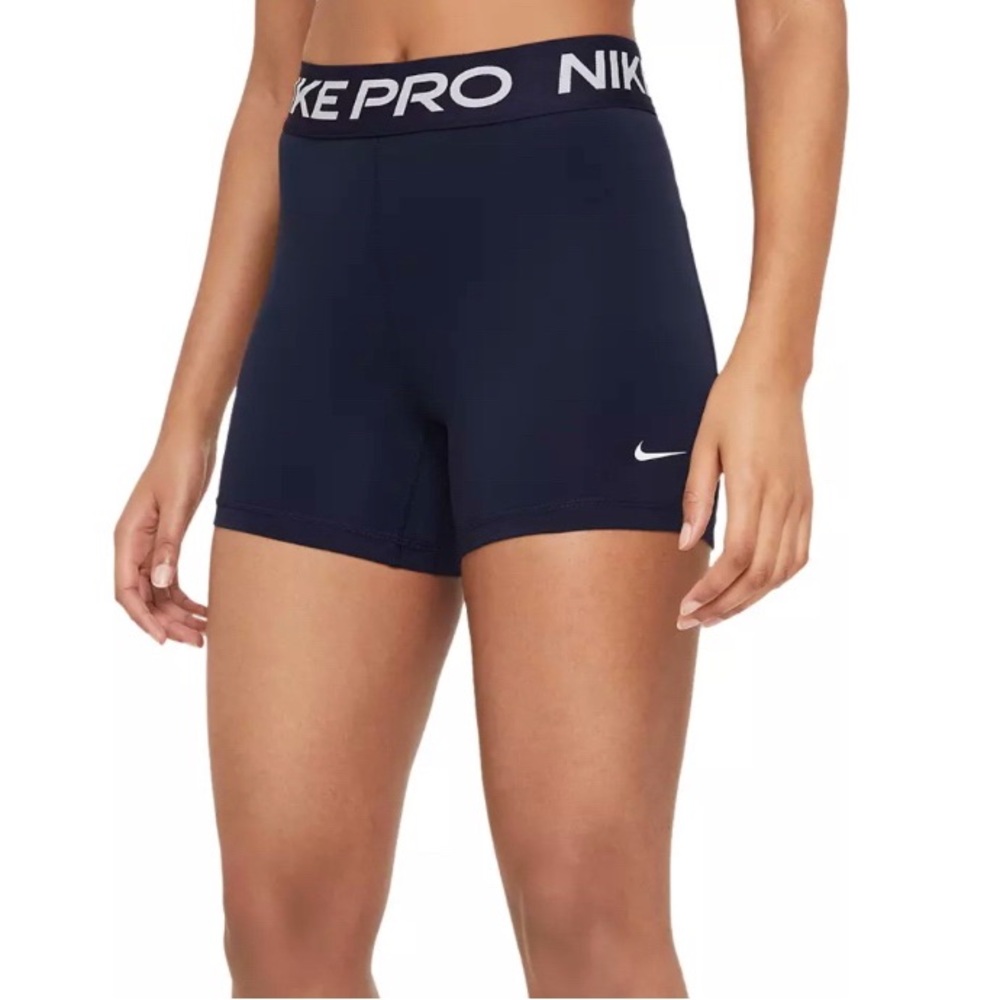nwt Nike black shorts